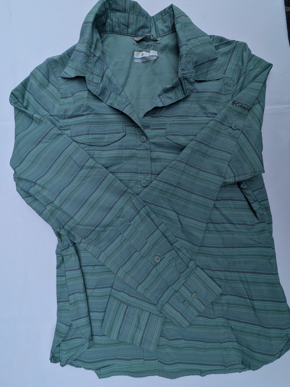 Columbia Light Green Striped Women's Button-Down Shirt